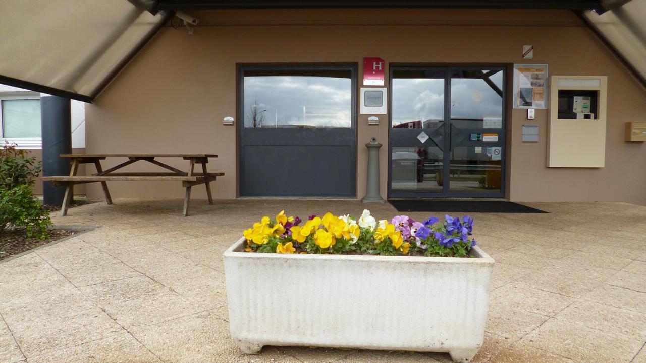 Hotelf1 Evreux Sud Exterior foto